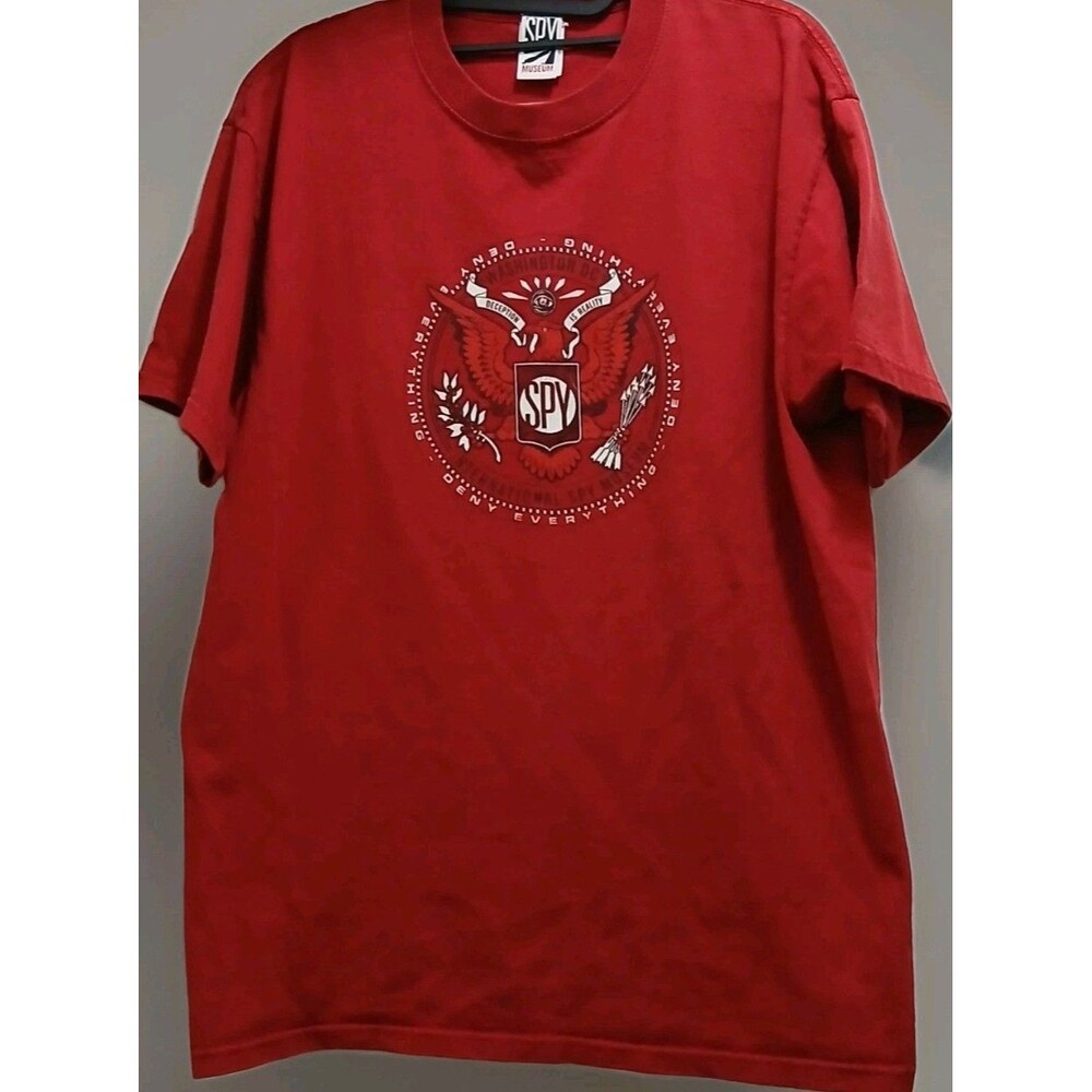 Vintage International Spy Museum Tee Large Red Graphic Washington DC Souvenir
